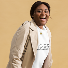 Load image into Gallery viewer, 4 out of 5 Dentists Sweater